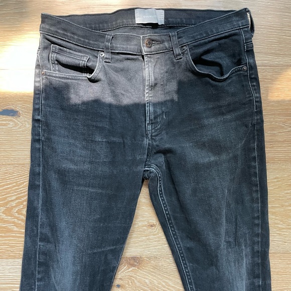 Everlane • Classic Straight Jeans - Picture 6 of 9